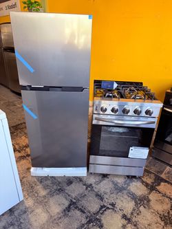 24” refrigerator and stove combo 11$ down payment