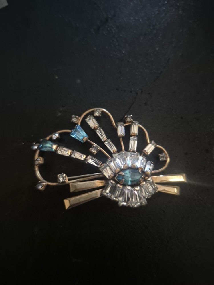 Brooch
