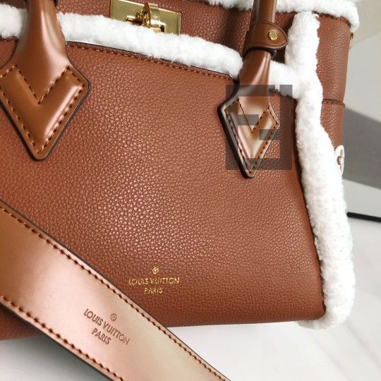 Louis Vuitton Onmyside Brown Bag M58918 25x20x12 cm