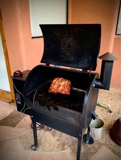 Traeger Lil' Tex Elite Pellet Grill – Good Working Condition