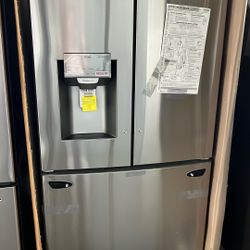 NEW IN BOX LG FRENCH STYLE REFRIGERATOR 