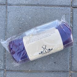 Slip proof yoga mat with water bottle