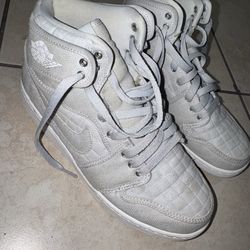 Jordan 1 men size 7.5