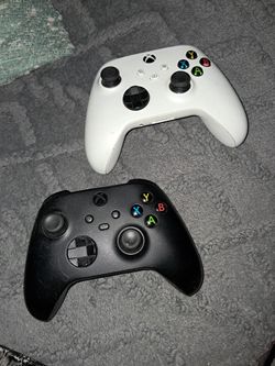 2 Wireless Xbox X Controllers