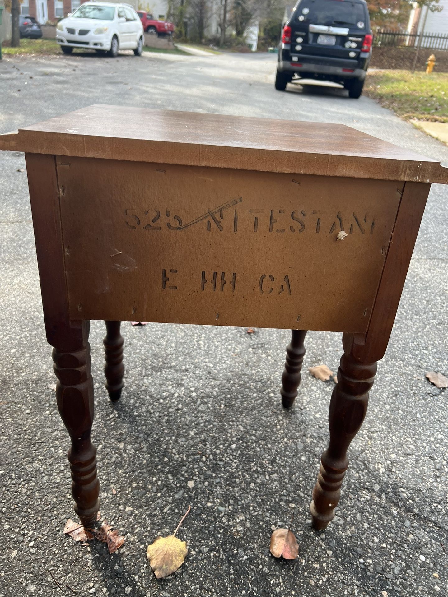 Antique Mahogany End Table