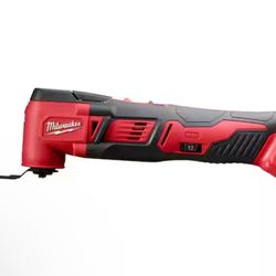 Milwaukee M18  Lithium-Ion Cordless Oscillating 