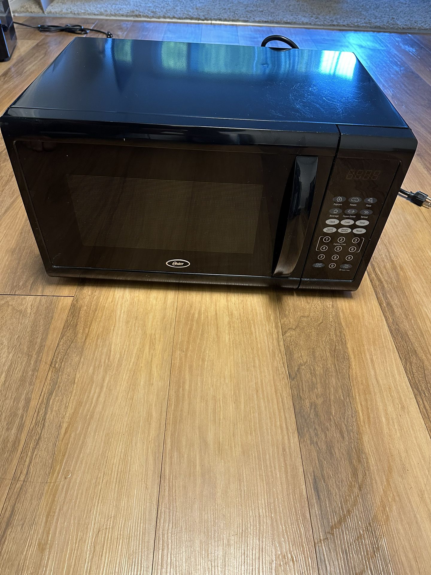 Later 1.1 Cu Ft Microwave