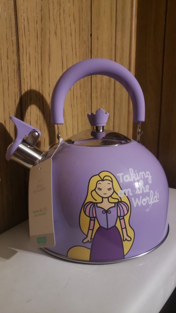 New Disney rapunzel Princess rapunzel tea kettle teapot.
