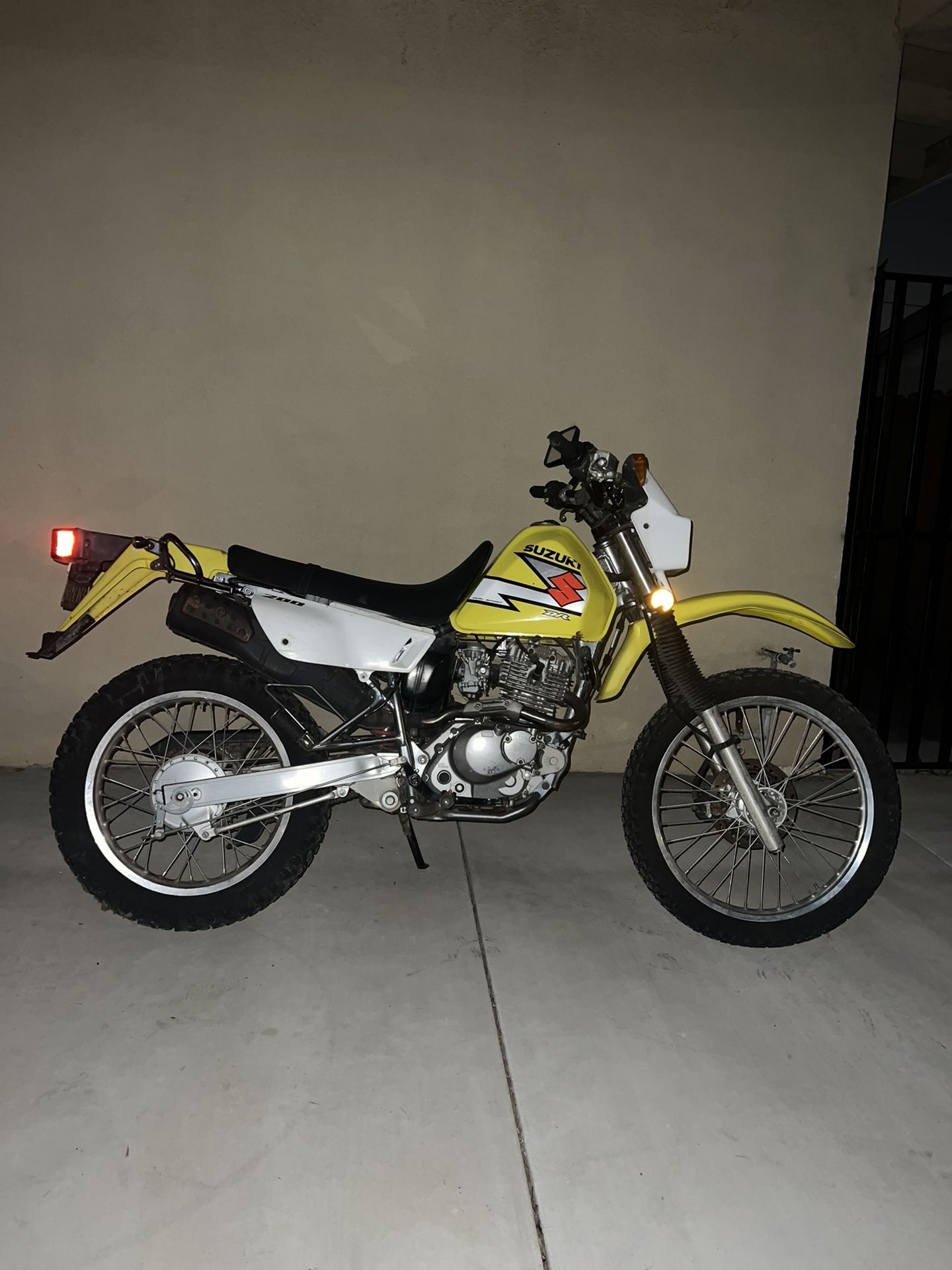 2003 Suzuki DR200SE