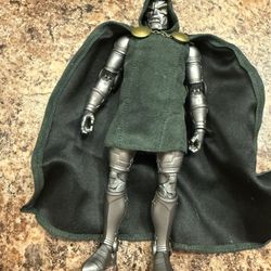 Mezco 1:12 Dr. Doom Loose And Incomplete 