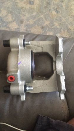 New HMMWV M998 front right brake caliper