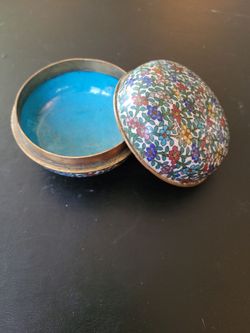Vintage Cloisonné Floral Enamel Round Trinket Box – Blue Interior