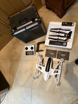 Yuneec Typhoon Q500 Drone