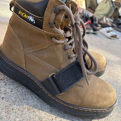 Cougar Paws roofing boots 10.5