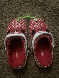 mini mouse crocs