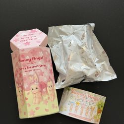 Sonny Angel Parrot Cherry Blossom Series Mini Figures Blind Box