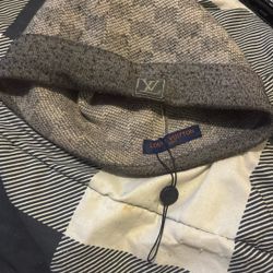 Lv Beanie