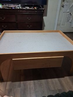 Play table
