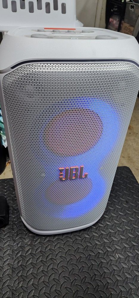 JBL Partybox Stage 320 - White