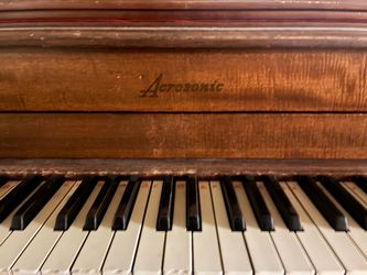 Acrosonic piano