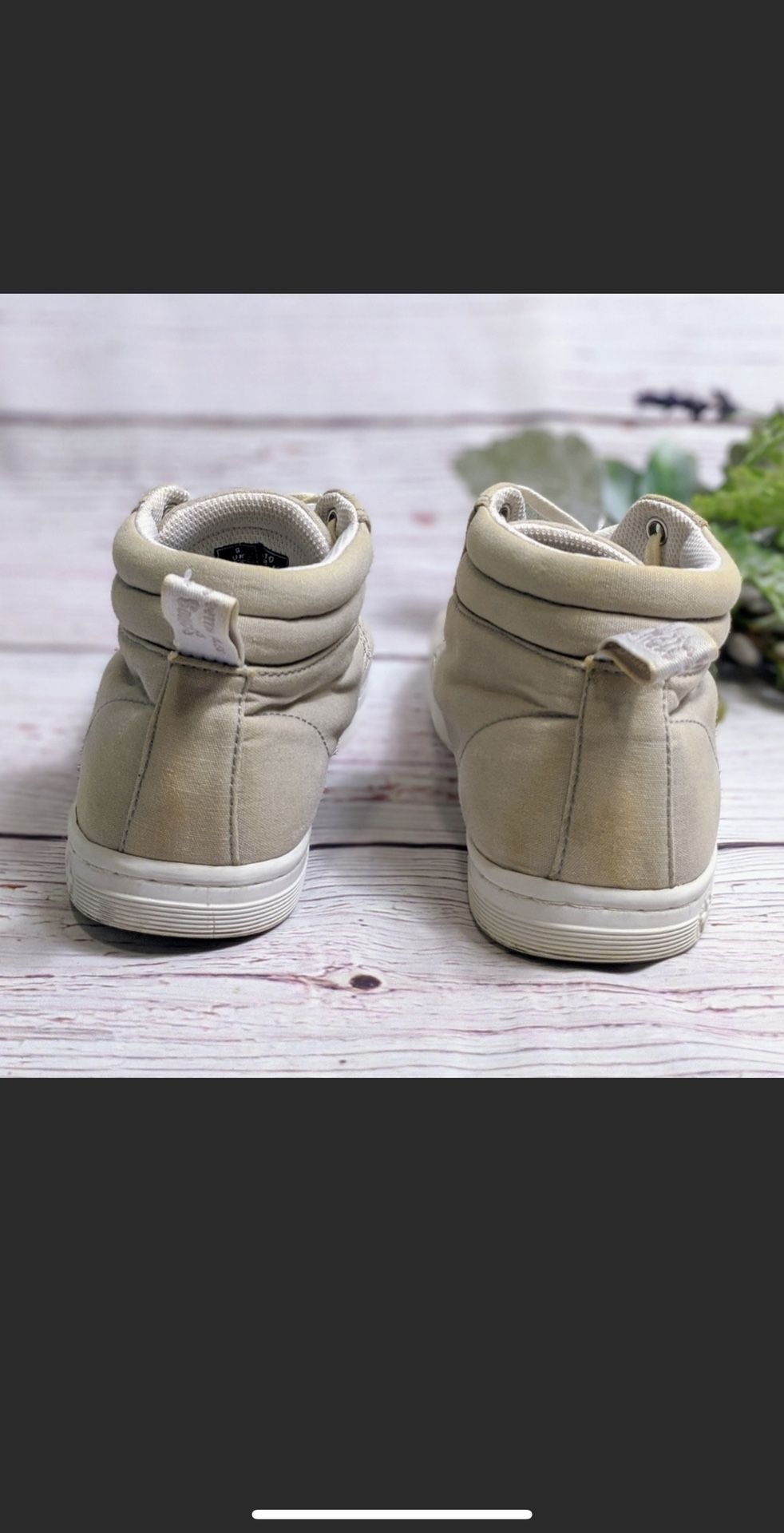 Dr. Martens Lamar White Canvas Chukka Sneaker Boots US 10  display picture 1