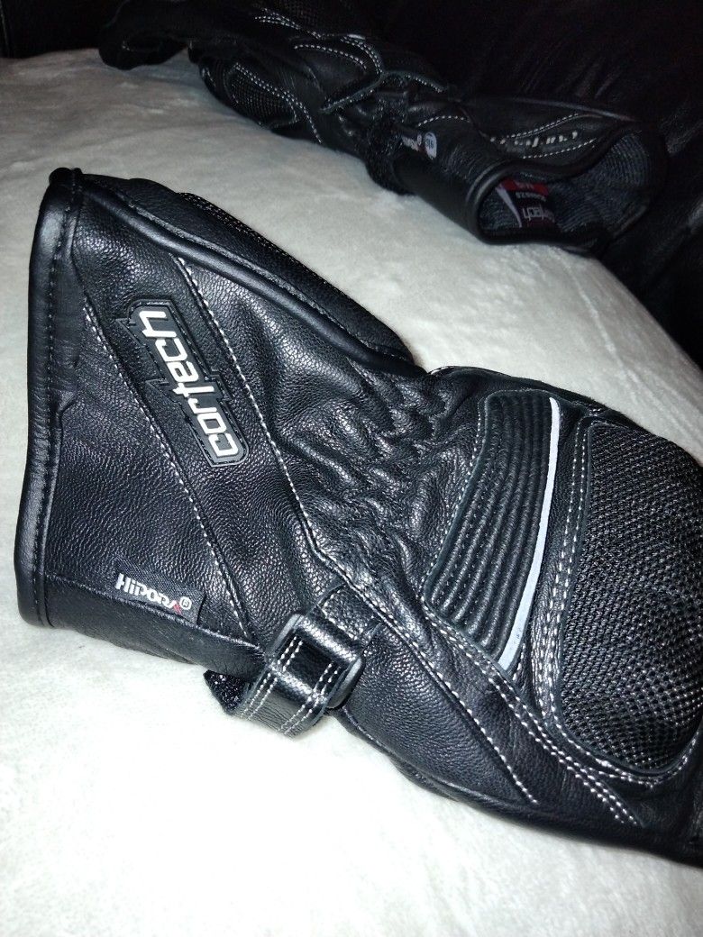 Motorcycle Gloves (Like New)