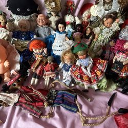 Vintage & Collectible Dolls