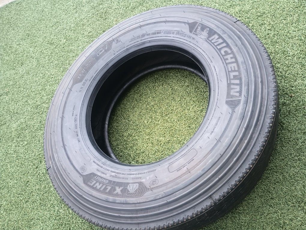 11R22.5 Michelin Xline Energy
