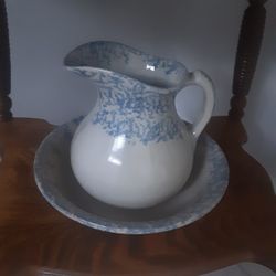 Vintage Spongeware Bowl N Pitcher