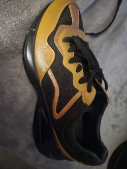 Gucci shoes