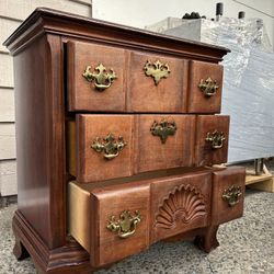 Solid Wood Vintage Style Small Dresser / Nightstand - Hand Carved Shell Design 