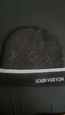 Lv hat