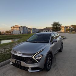 2023 Kia Sportage – Clean Title – 63k Miles – Cash Only