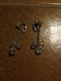 Vintage crystal ear rings