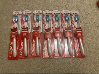 7 Colgate Toothbrushes