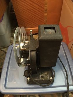 Vintage DeVry 16mm model B projector