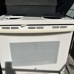 GE Electric Range Oven