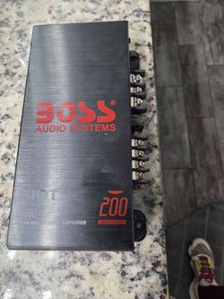 Boss 2 channel 200 watt amp