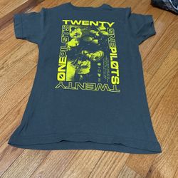 21 Pilot Concert Shirt