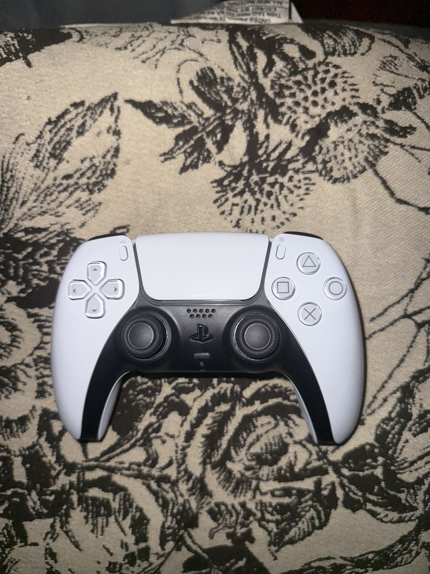 PS5 Pro controller