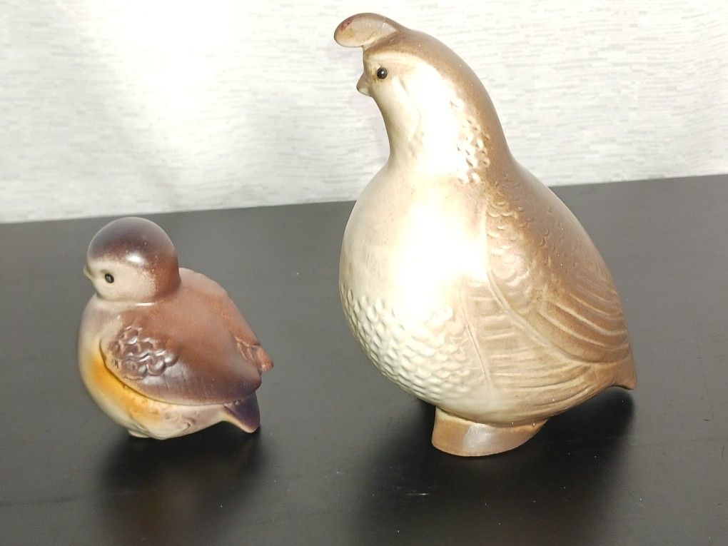 Vintage Porcelain Painted 5" Quail Figurine MCM Roselane Quail Chick 2.5" Beige