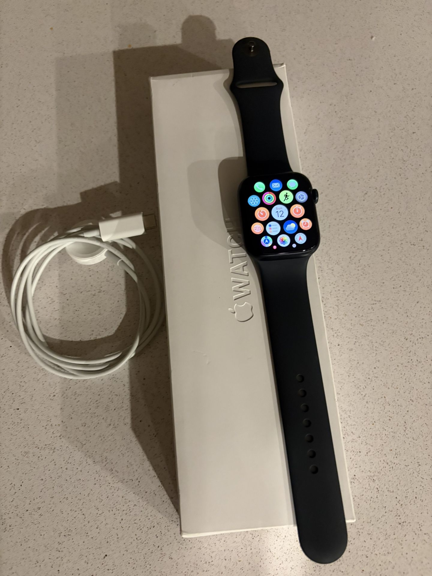 Like New Apple Watch Series 9 45mm GPS Midnight Aluminum 