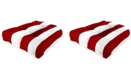 Jordan Manufacturing 18 in Cushion