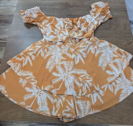 Linka Off-Shoulder Tie Back Romper in Palm Print Yellow