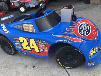 DuPont Race Car 12volt electric kids ride on cars power wheels for