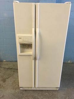 33” Wide Side By Side Refrigerator