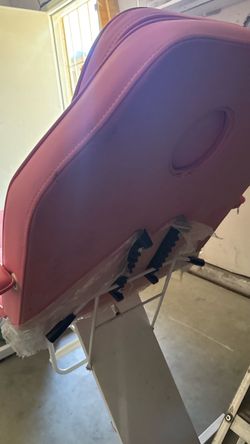 Portable massage table
