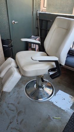 Barber chair