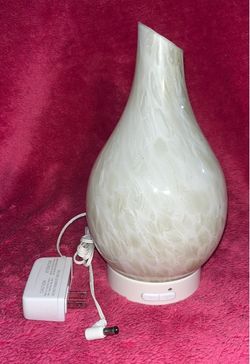 Candle Warmers Etc. Color Changing 9.5” Premium Ultra Sonic Oil Diffuser Marble Glass Vase Like NEW! RARE! Hard to Find!