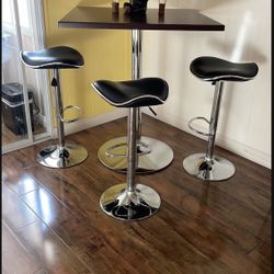 New 🔥4 Piece Bar Set